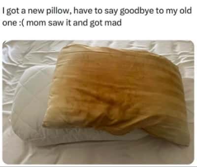 Old stained pillow meme getting replaced by new pillow when mom gets mad